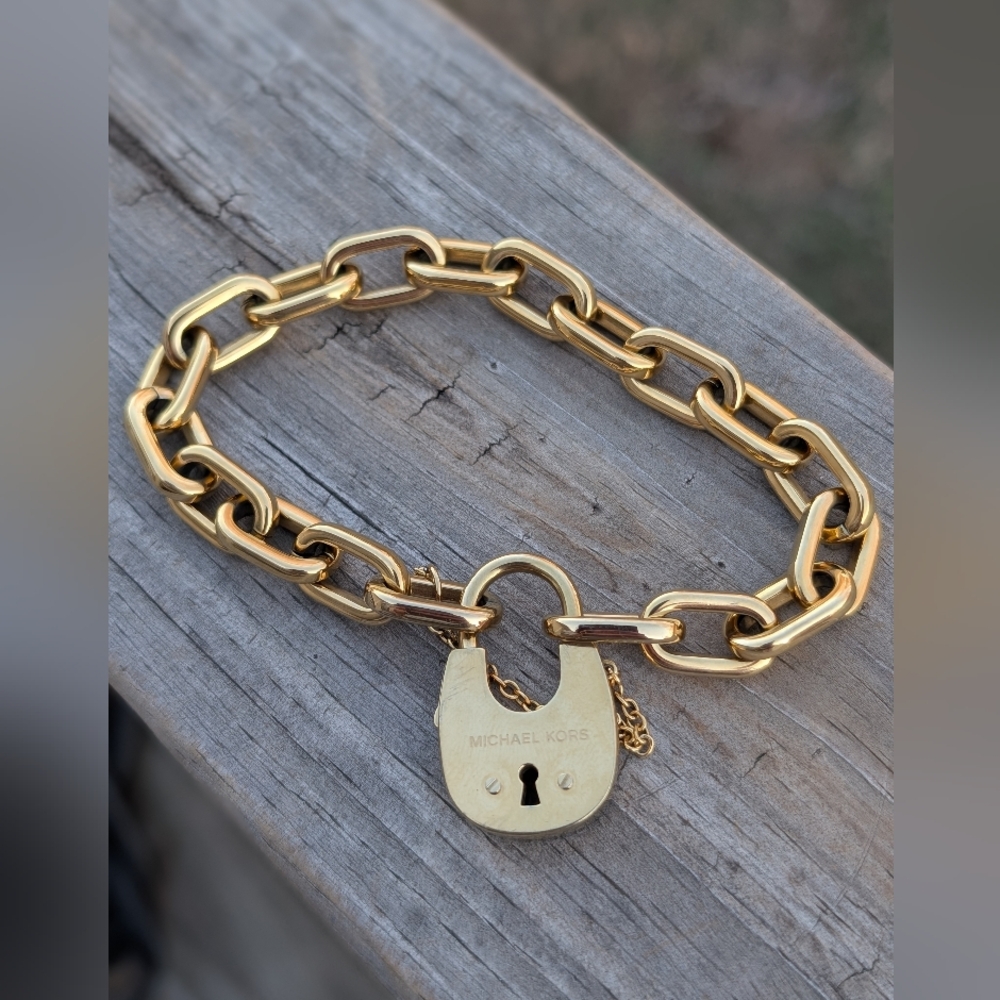 Michael Kors Gold Chain Bracelet - Picture 1 of 6